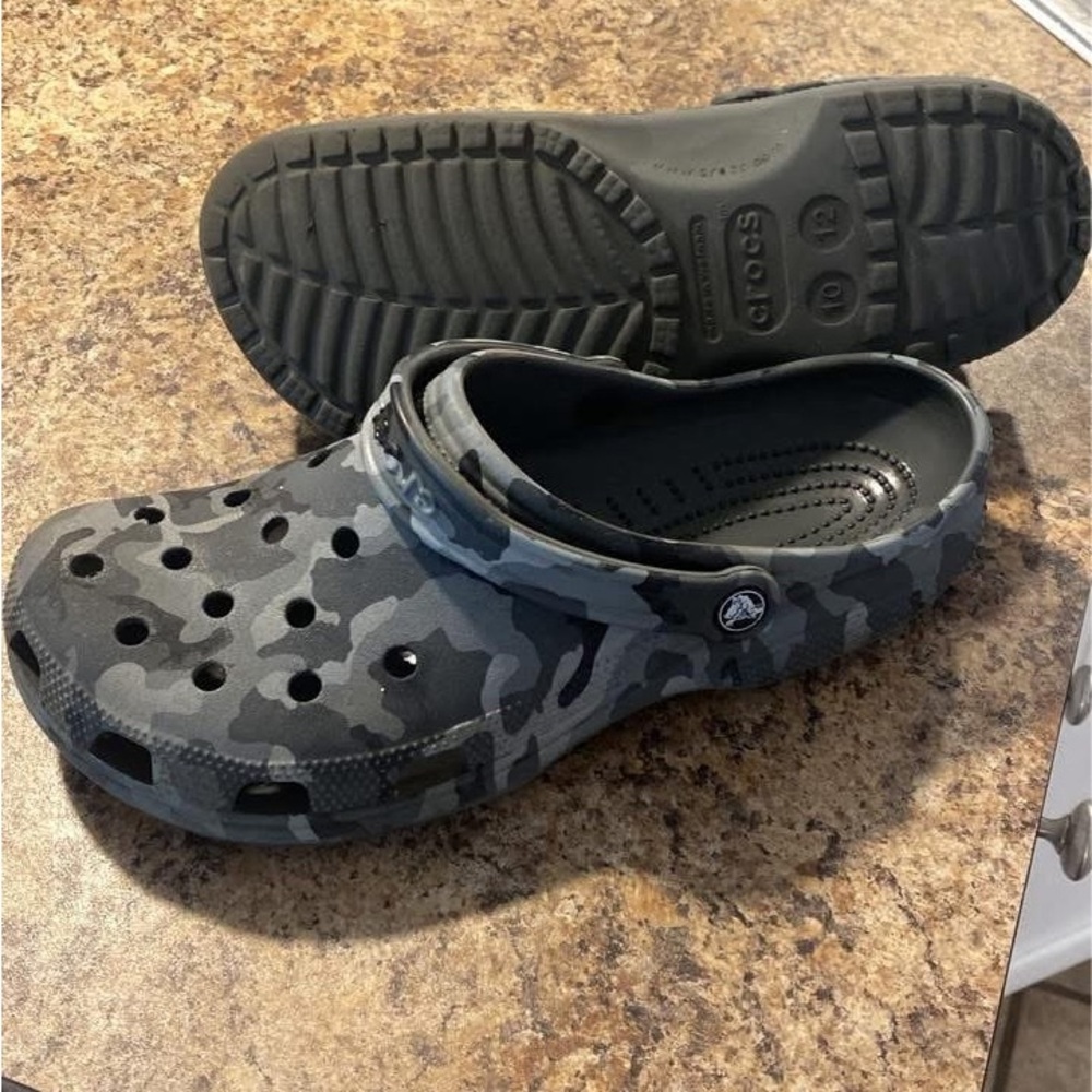 Crocs